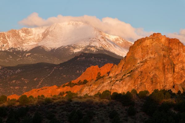 Sunrise picture of Pikes Peak mountains